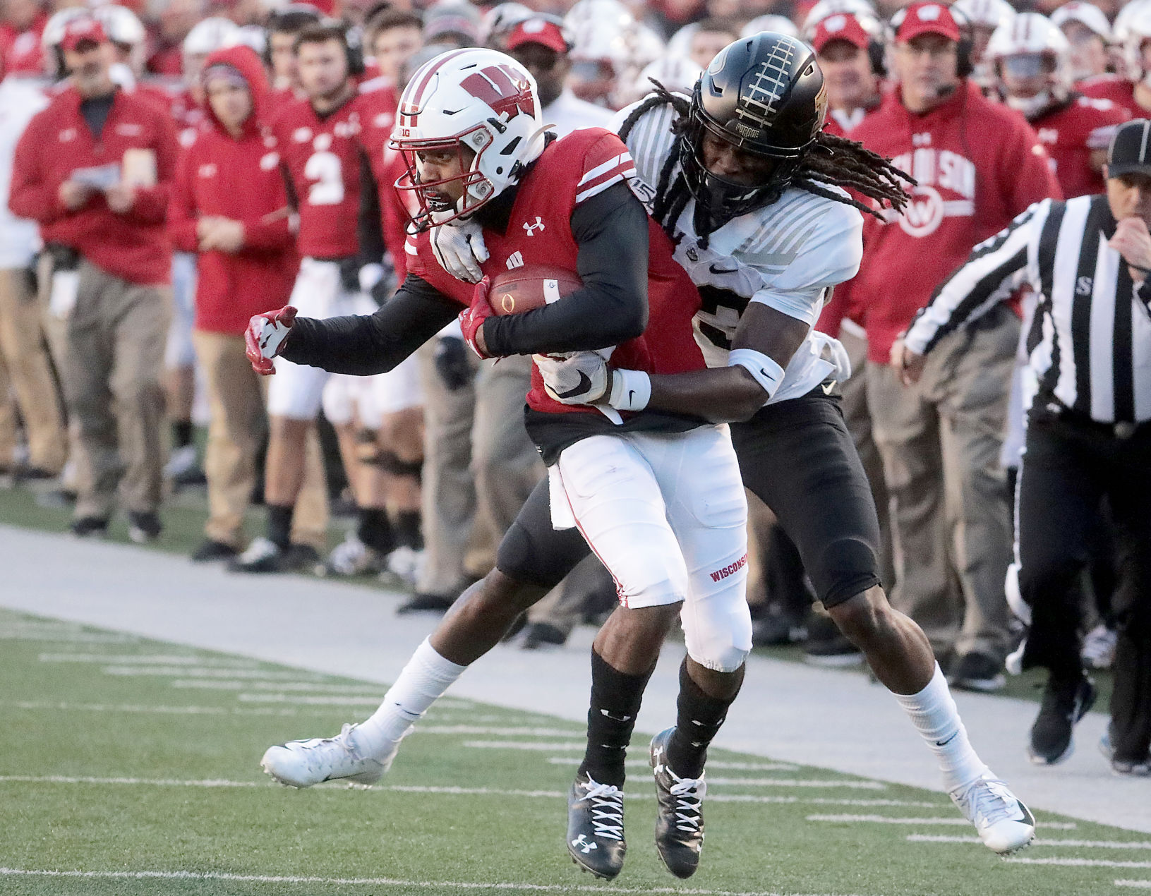 Badgers 45, Boilermakers 24